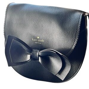 Kate Spade Vanderbilt Place Tegan Bow Black Pebble Leather Crossbody MSRP $279